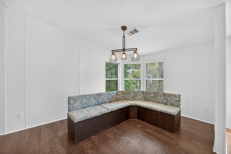 Photo 11 of 489 Starratt Rd, Jacksonville, FL 32218, photographed by Megapixeler