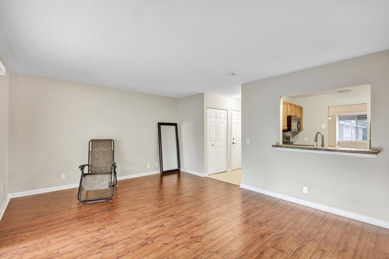 Photo 10 of 8880 Old Kings Rd S, Jacksonville, FL 32257, photographed by Megapixeler