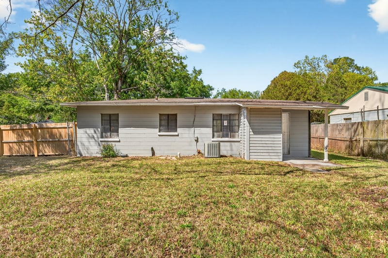 Photo 31 of 2960 W 10th St, Jacksonville, FL 32254, photographed by Megapixeler