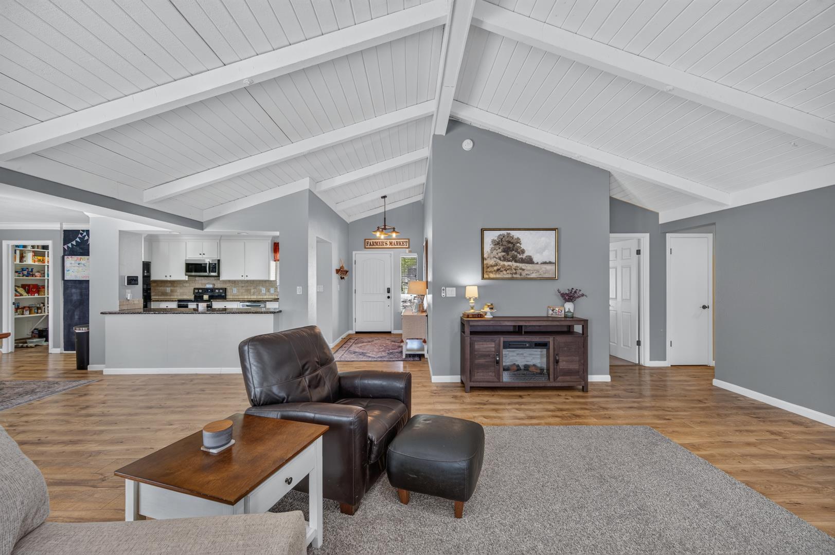 16935 Karen Rd, photo 33