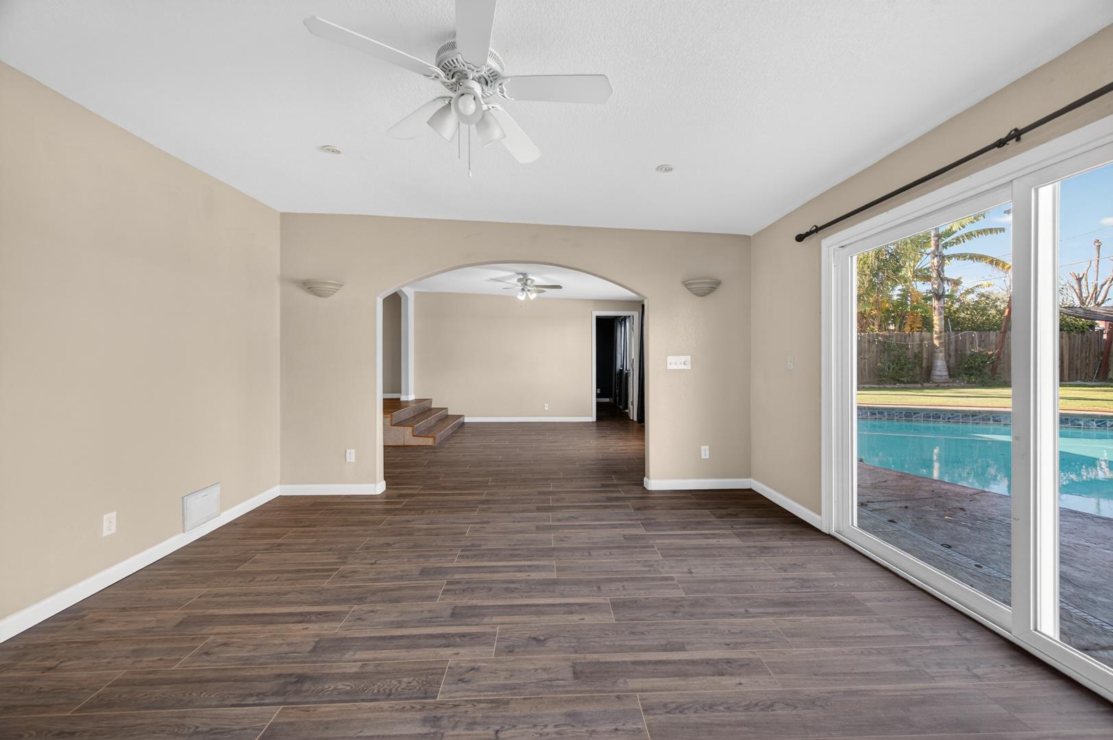 1524 W Fountain Way, photo 35