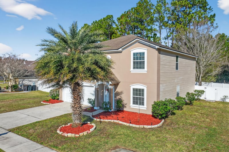 Photo 5 of 5000 Magnolia Valley Dr, Jacksonville, FL 32210, photographed by Megapixeler