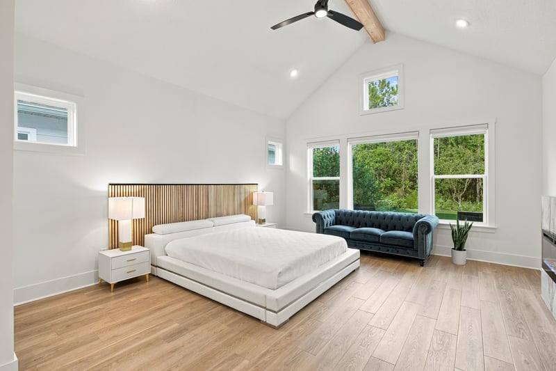 Bedroom with vaulted ceiling and ceiling fan at 907 Seagrove Dr, Ponte Vedra Beach, FL 32081