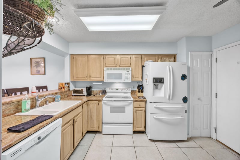 Photo 7 of 1522 Sand Dollar Cir, Neptune Beach, FL 32266, photographed by Megapixeler
