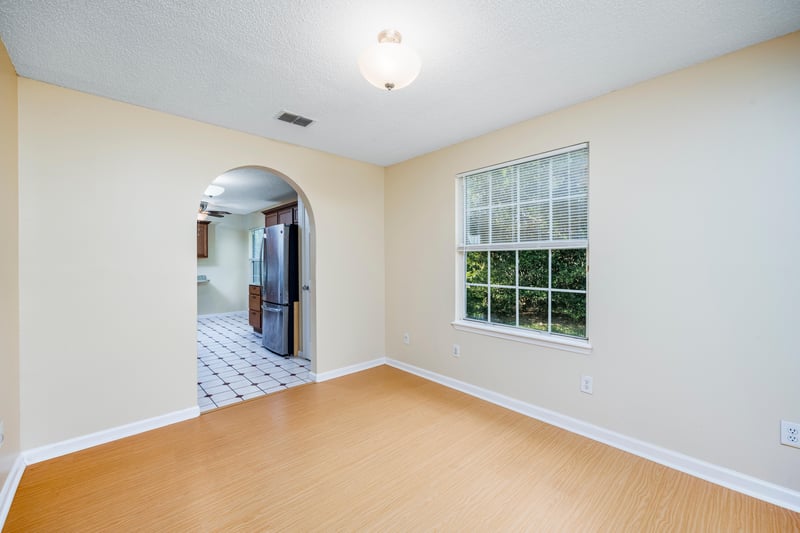 Dinet at 2007 Hovington Cir E, Jacksonville, FL 32246