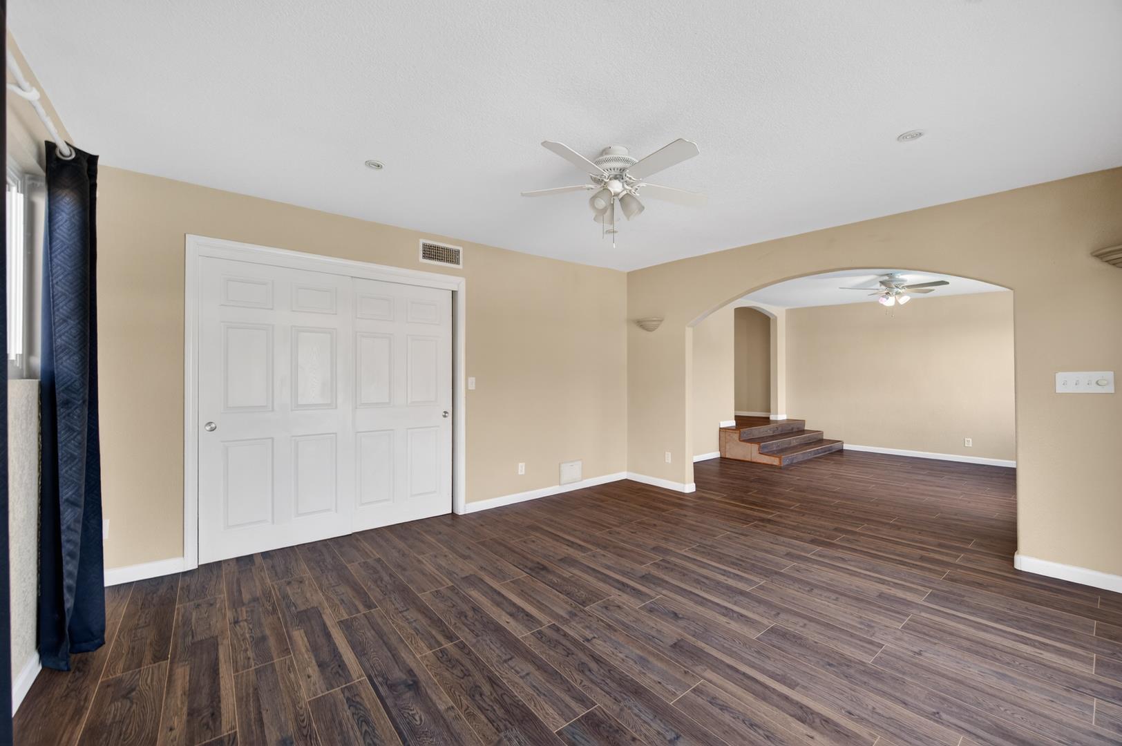 1524 W Fountain Way, photo 36