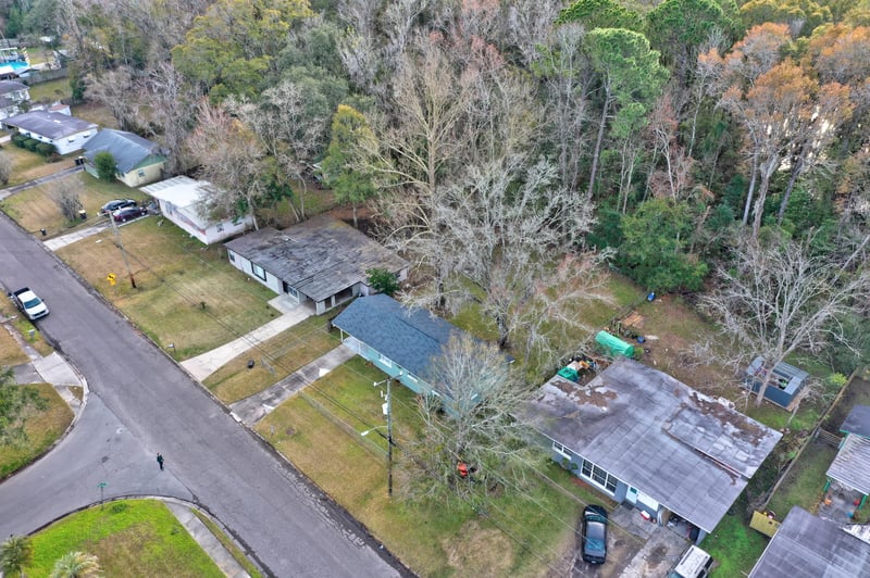Photo 35 of 858 Le Brun Dr, Jacksonville, FL 32205, photographed by Megapixeler