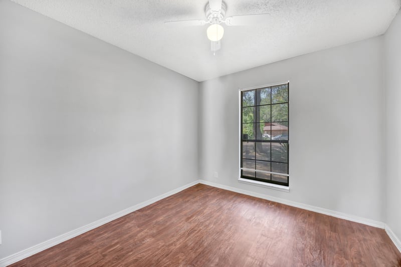 Photo 34 of 6124 Blank Dr W, Jacksonville, FL 32244, photographed by Megapixeler