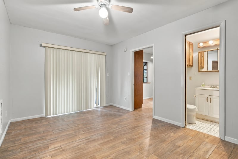 Photo 53 of 6871 Hyde Grove Ave, Jacksonville, FL 32210, photographed by Megapixeler