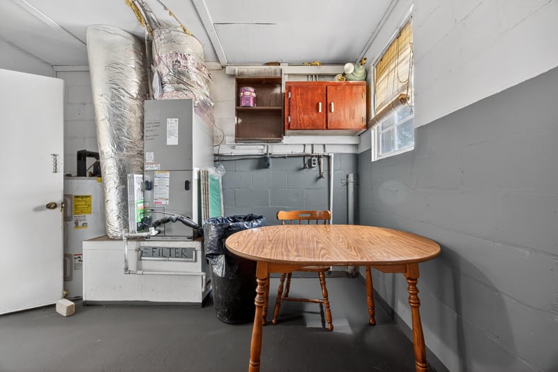 Laundry Room at 8900 Crystal Springs Rd, Jacksonville, FL 32221
