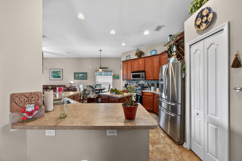 Photo 6 of 3378 Ivybridge Ct, Jacksonville, FL 32226, photographed by Megapixeler
