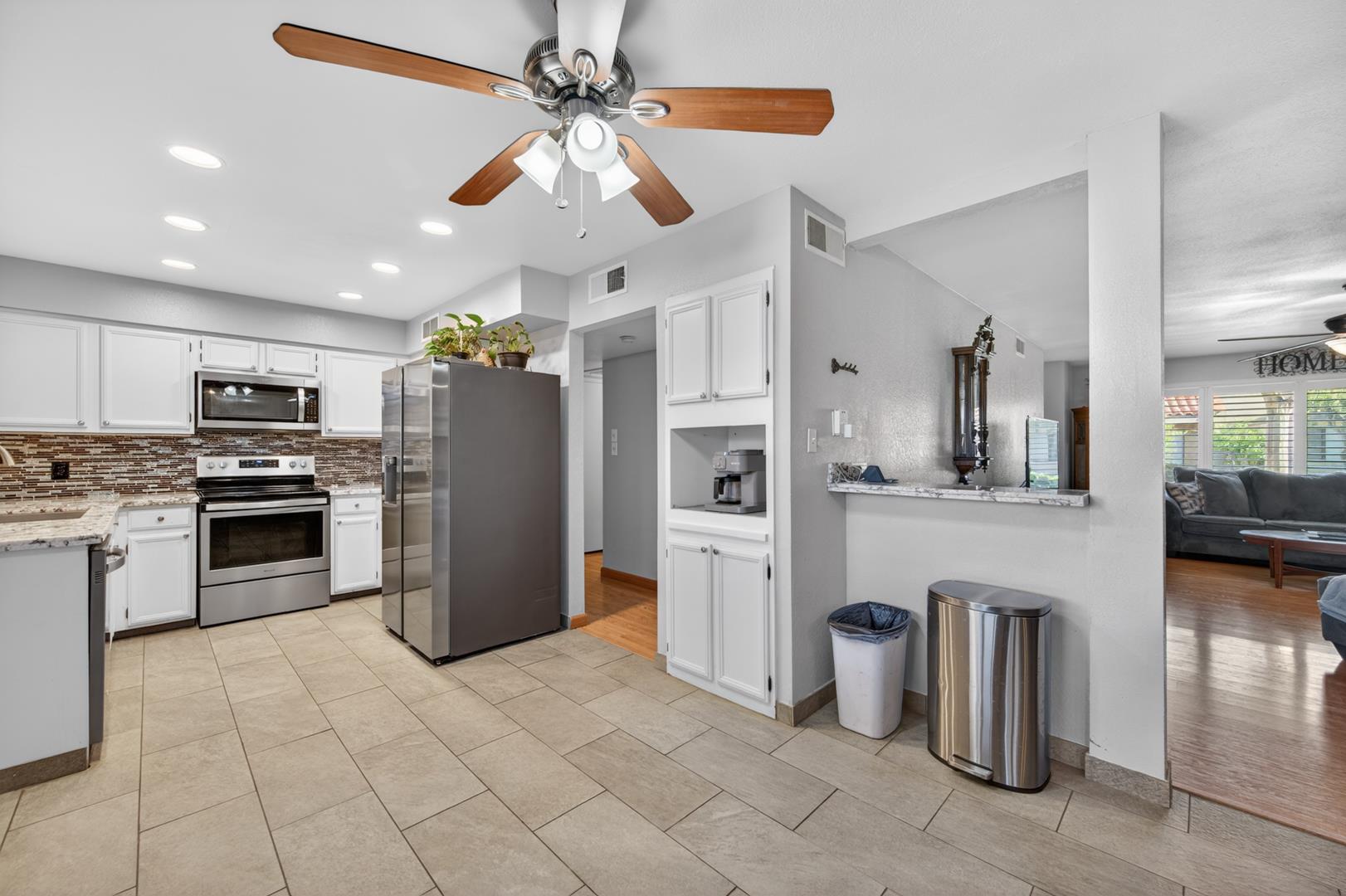 1767 W Santa Ana Ave, photo 23
