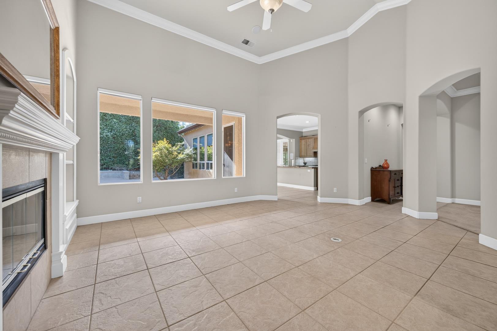 11 W Jordan Ave, photo 24