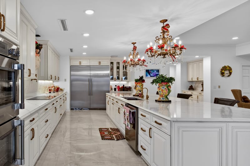 Kitchen at 7987 Hollyridge Rd, Jacksonville, FL 32256