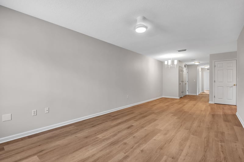 Photo 3 of 8345 Oden Ave, Jacksonville, FL 32216, photographed by Megapixeler