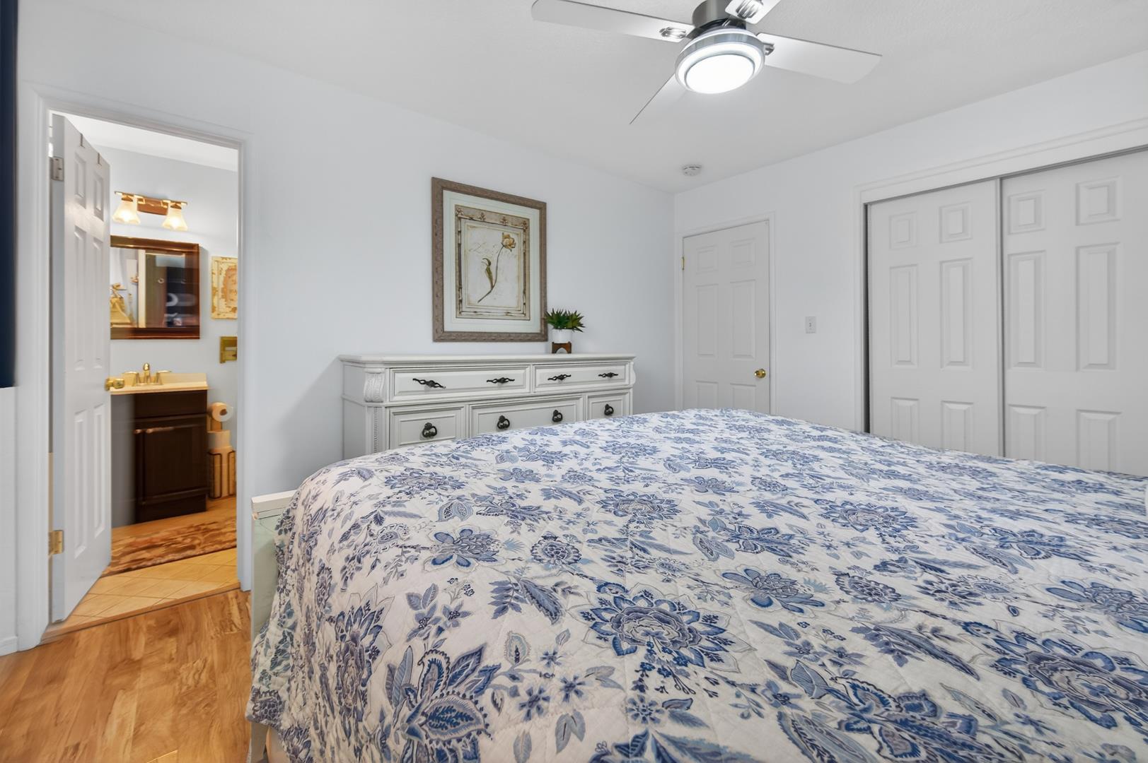 1334 Karen Ave, photo 29