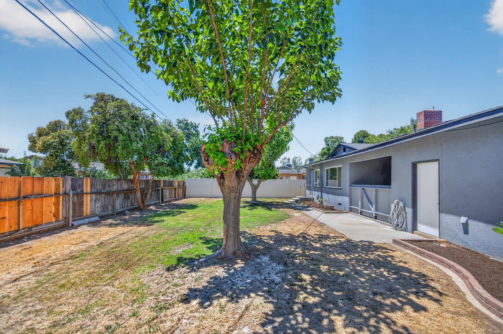 2302 E Fedora Ave, photo 44