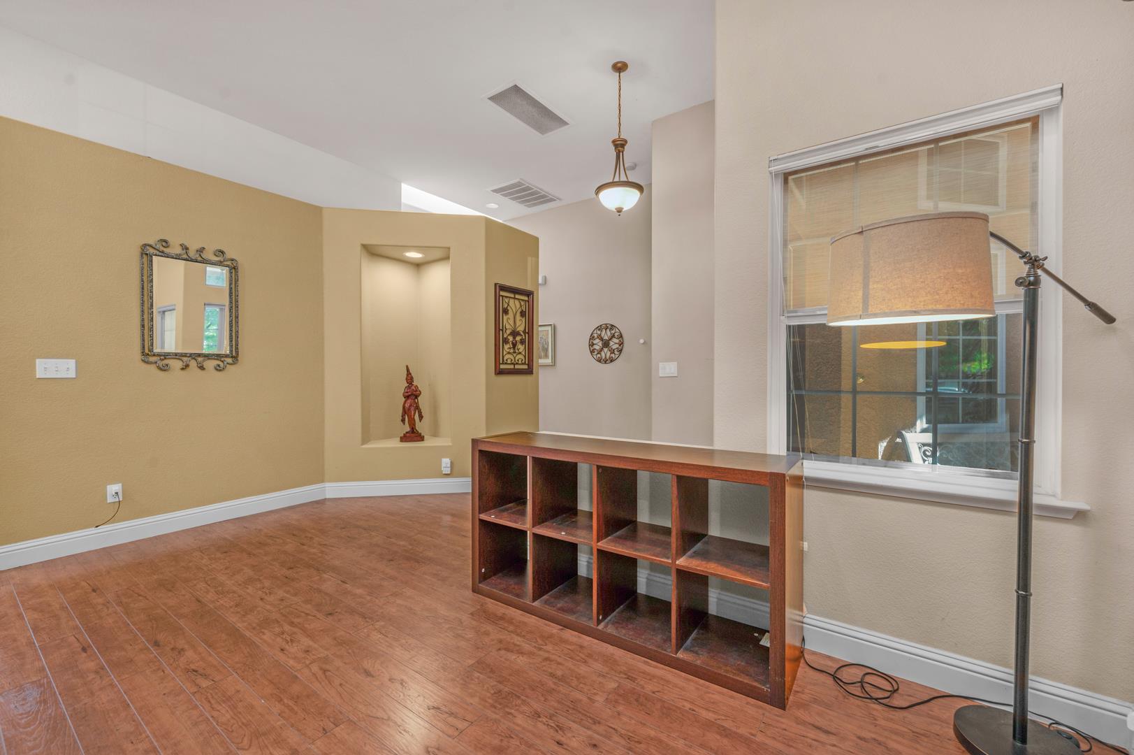 2145 S Eddy Ave, photo 19