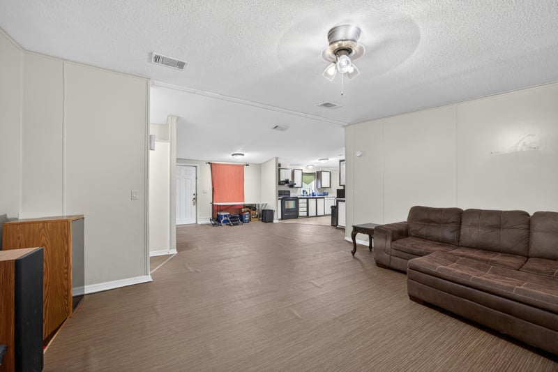 Photo 6 of 3423 NW 183rd St, Starke, FL 32091, photographed by Megapixeler