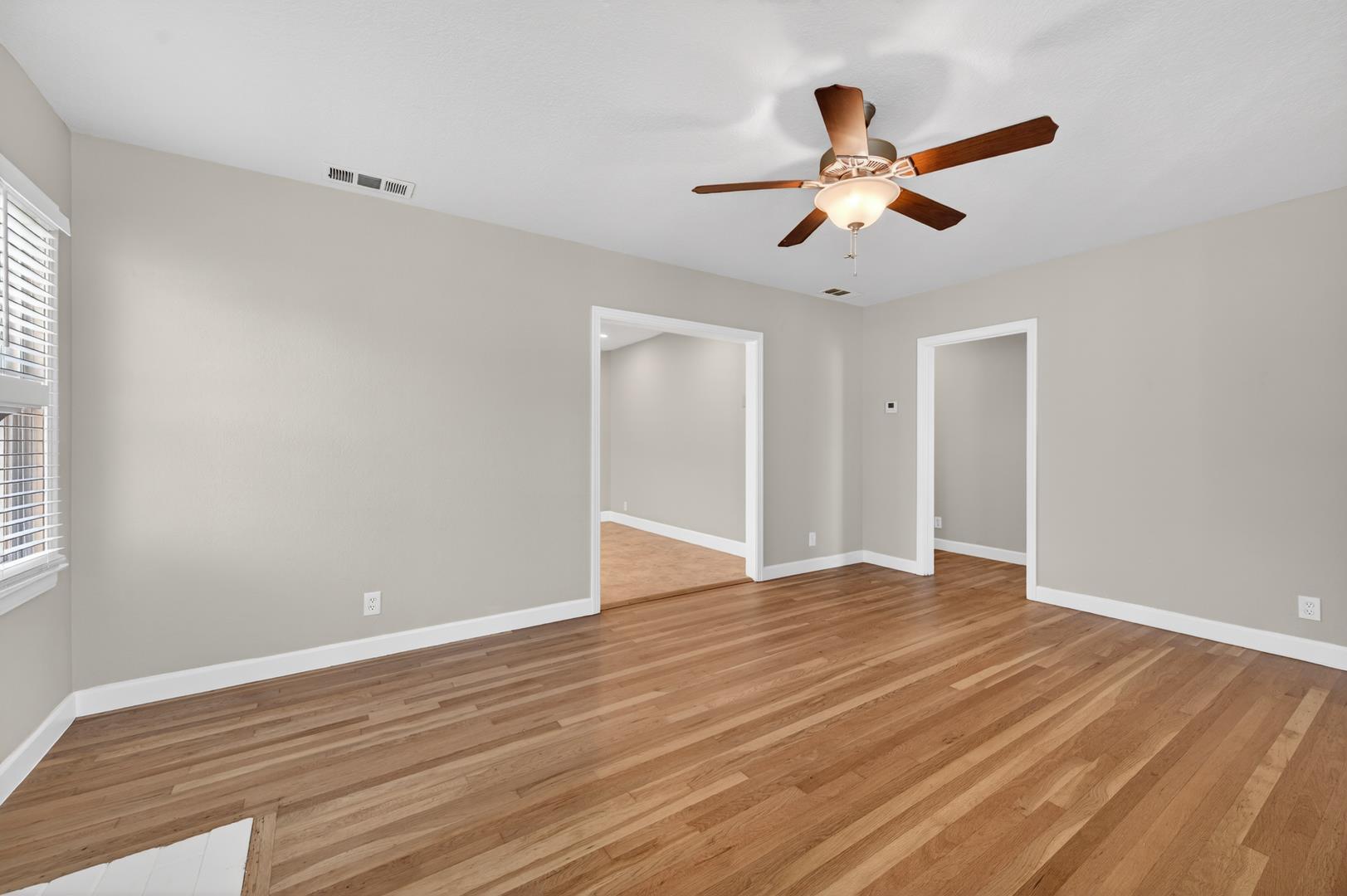 1146 E Cortland Ave, photo 10