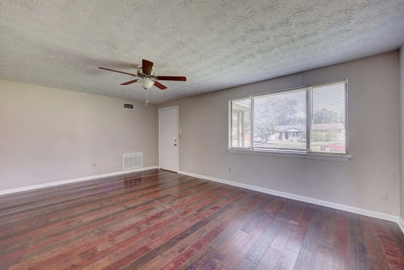 Family Room at 4150 Lazy Hollow Ln N, Jacksonville, FL 32257