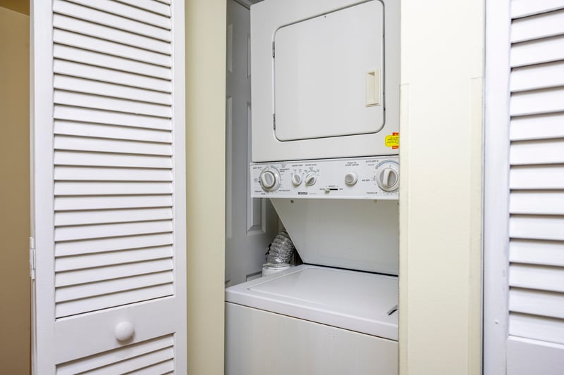 Laundry at 5375 Ortega Farms Blvd unit 907, Jacksonville, FL 32210