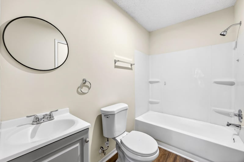 Photo 19 of 10986 Traci Lynn Dr, Jacksonville, FL 32218, photographed by Megapixeler