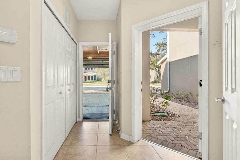 Photo 7 of 8699 Little Swift Cir unit 25g, Jacksonville, FL 32256, photographed by Megapixeler