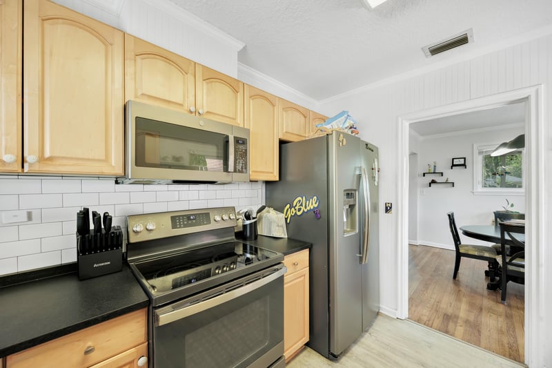 Photo 16 of 4579 Birchwood Ave, Jacksonville, FL 32207, photographed by Megapixeler