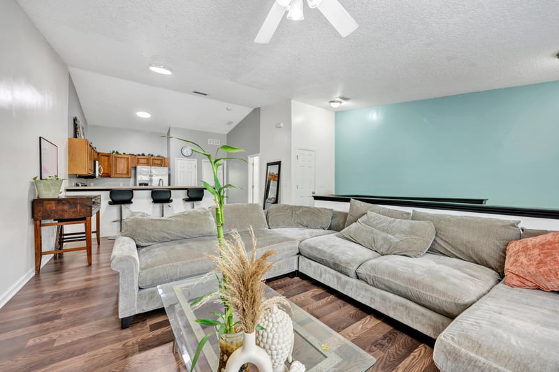 Photo 8 of 8336 Homeport Ct, Jacksonville, FL 32244, photographed by Megapixeler