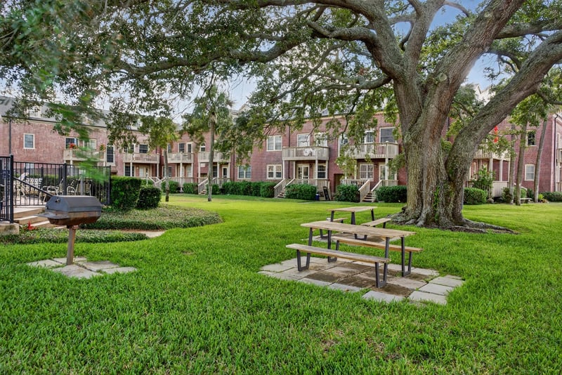 Photo 40 of 1568 Palm Ave, Jacksonville, FL 32207, photographed by Megapixeler