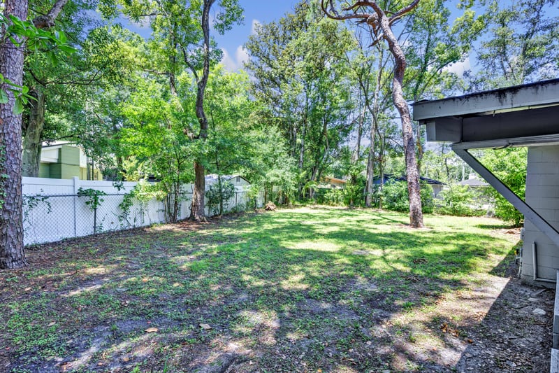 Photo 25 of 8916 Yeoman Dr, Jacksonville, FL 32208, photographed by Megapixeler