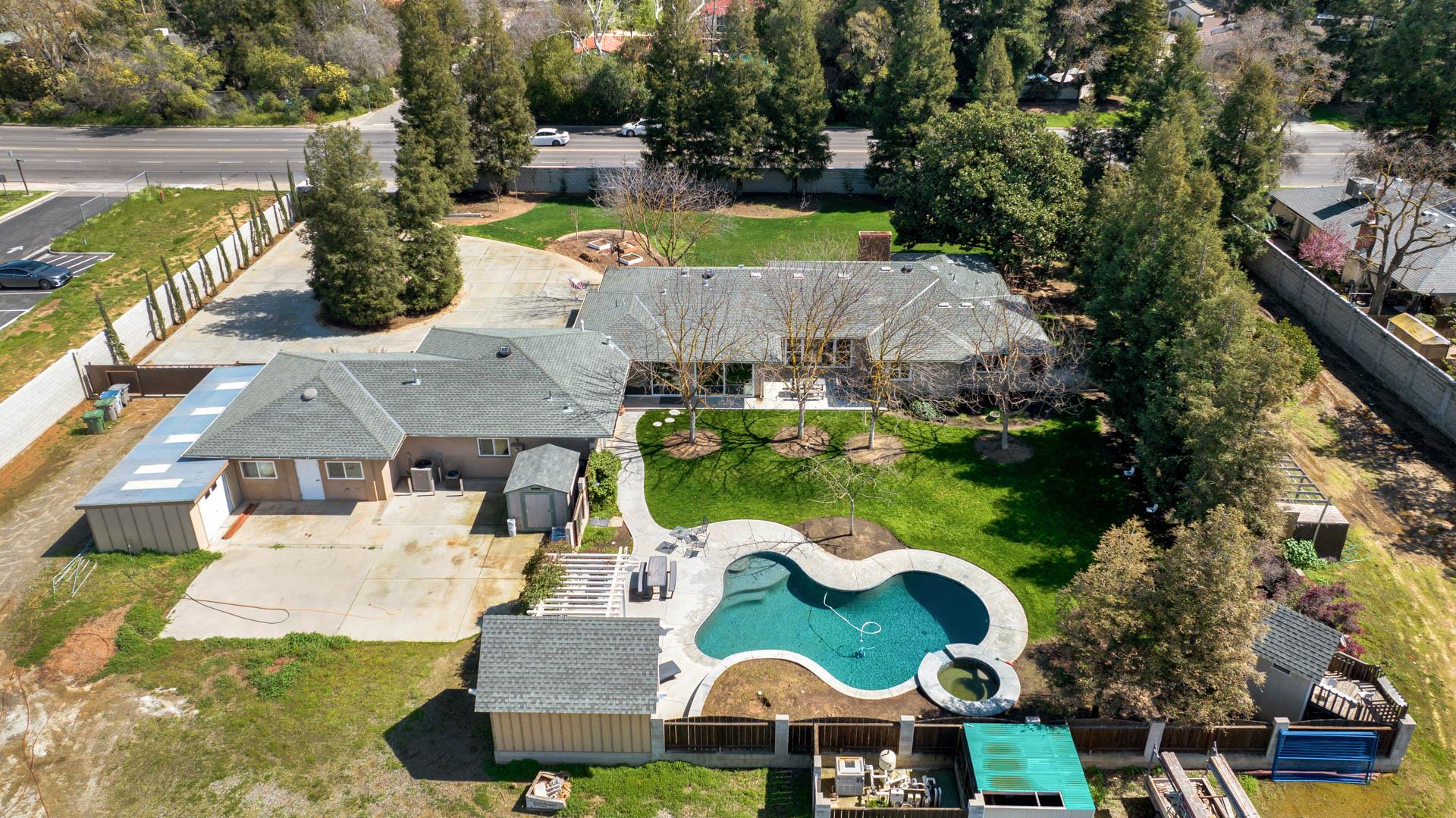 4481 N Palm Ave, photo 14