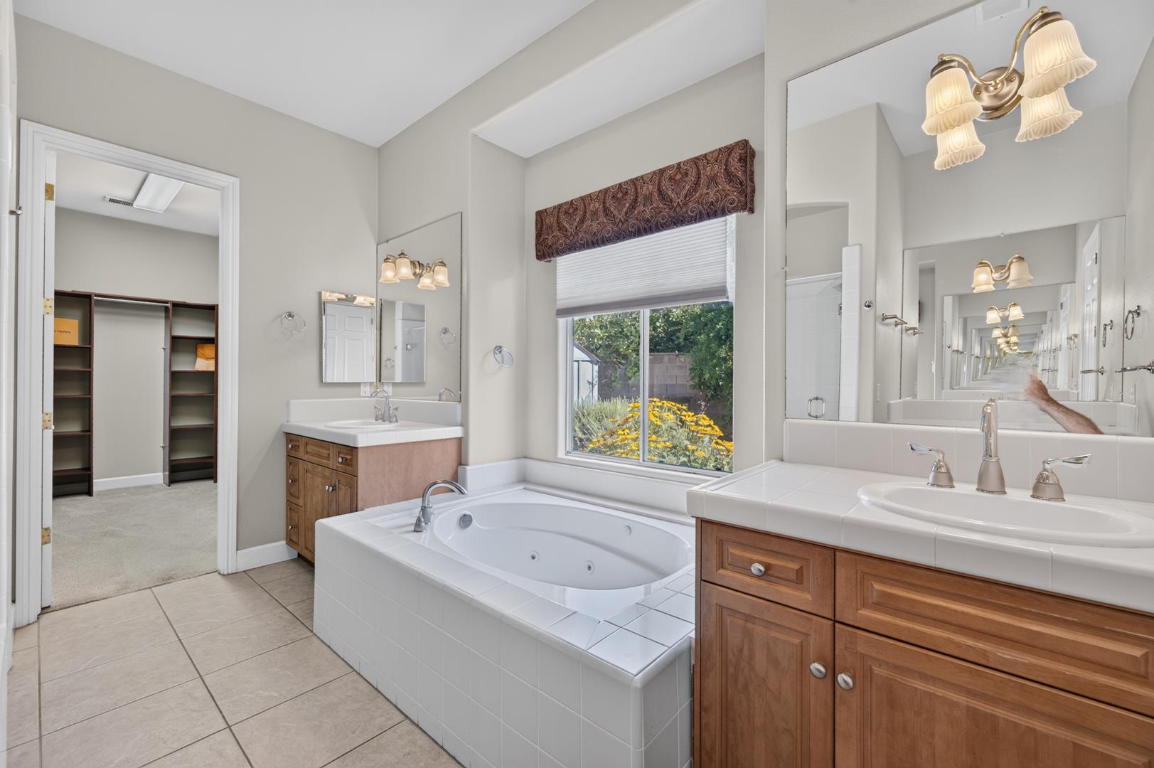 11 W Jordan Ave, photo 63