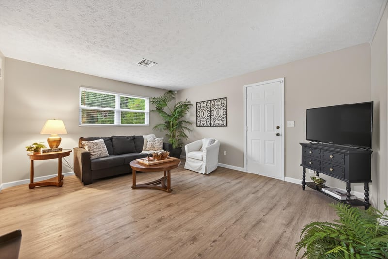 Photo 8 of 10721 Indies Dr N, Jacksonville, FL 32246, photographed by Megapixeler