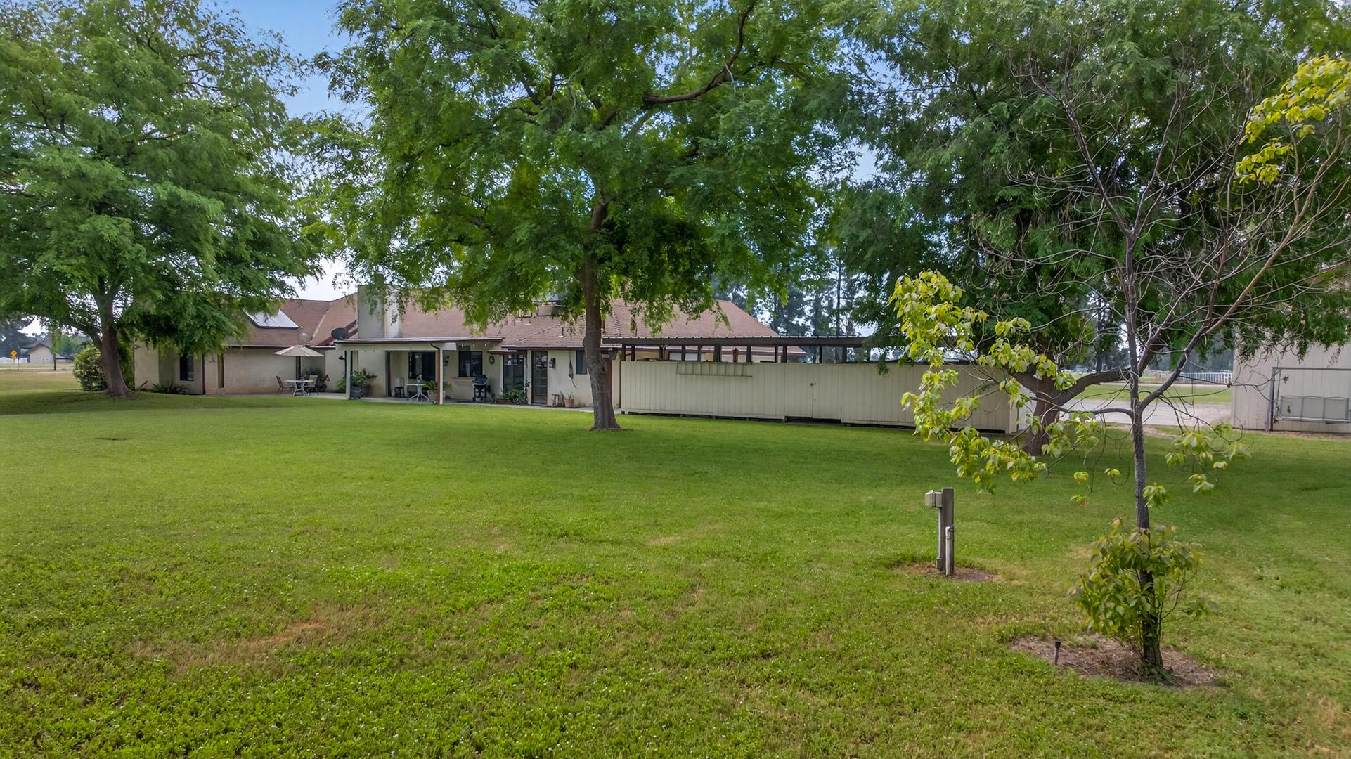 11640 E Sierra Ave, photo 27