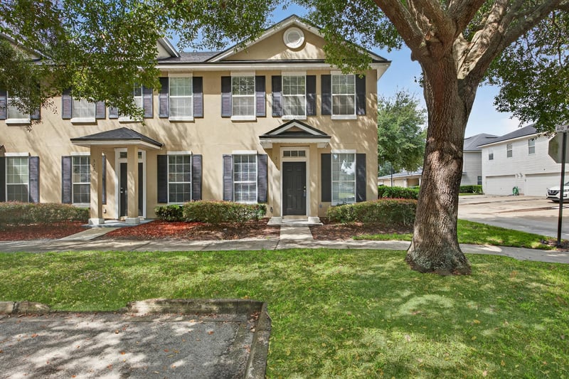 Photo 2 of 320 Pecan Grove Dr, Orange Park, FL 32073, photographed by Megapixeler