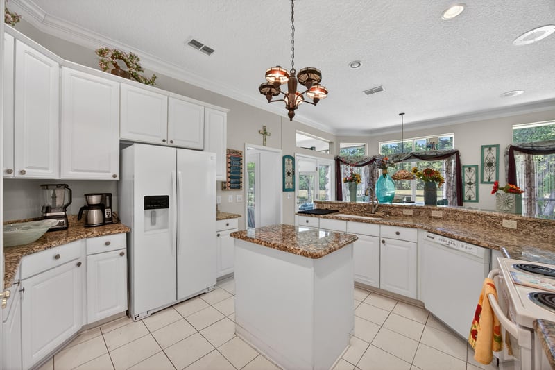 Photo 15 of 525 Sugar Grove Pl, Orange Park, FL 32073, photographed by Megapixeler