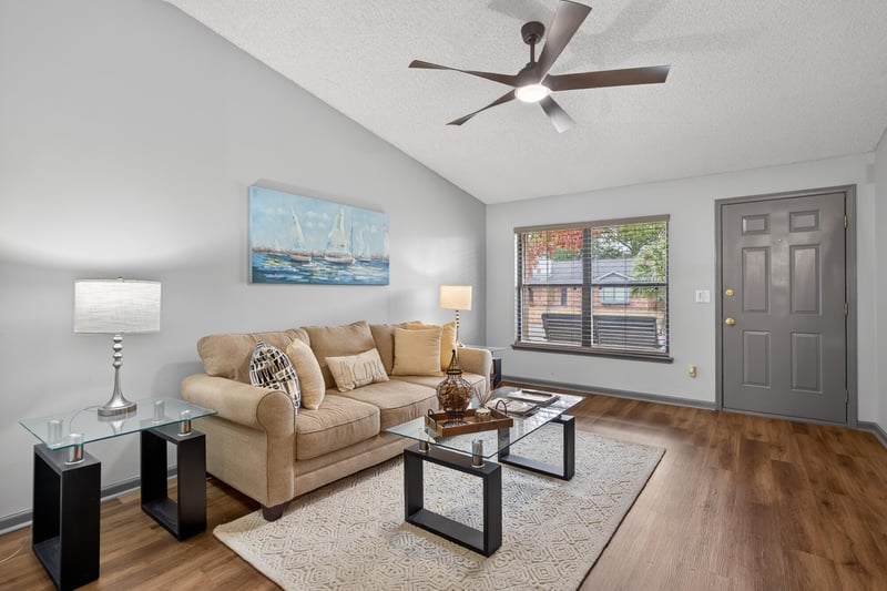 Photo 6 of 6246 Alfredo Dr W, Jacksonville, FL 32244, photographed by Megapixeler