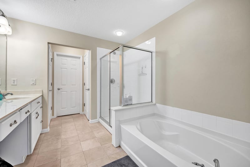 Photo 23 of 3895 Lionheart Dr, Jacksonville, FL 32216, photographed by Megapixeler