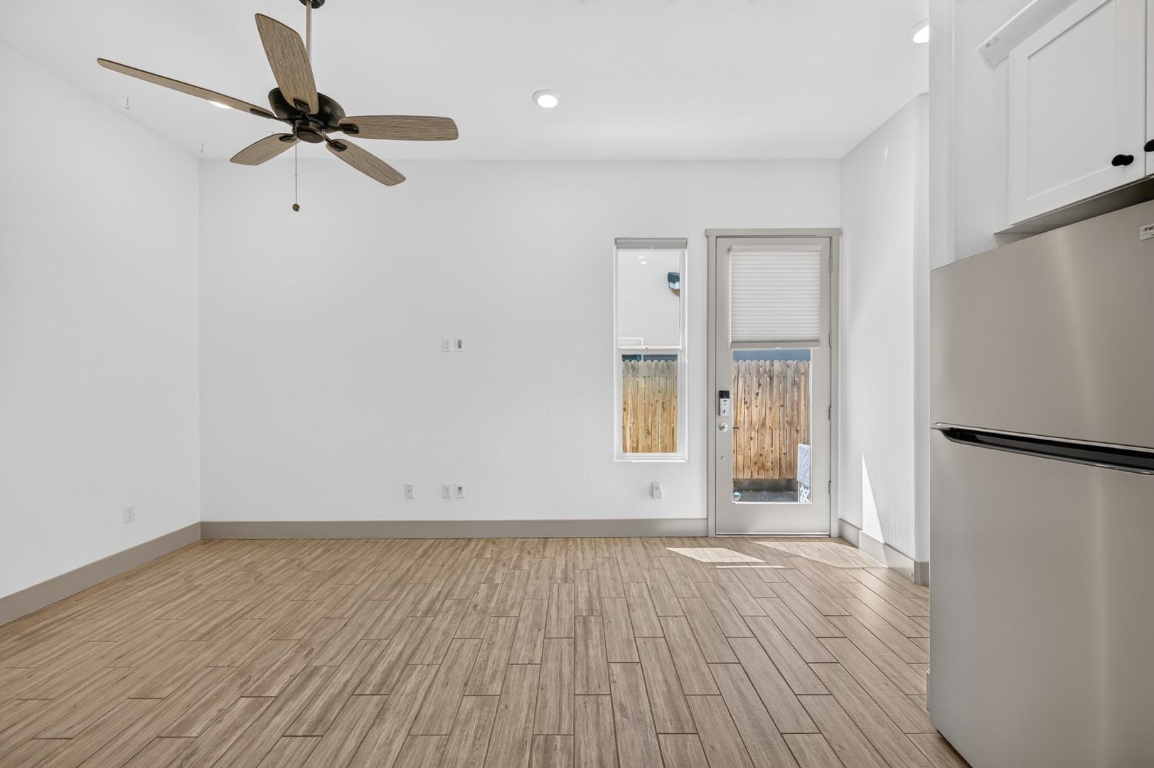 655 Huntington Ave, photo 42