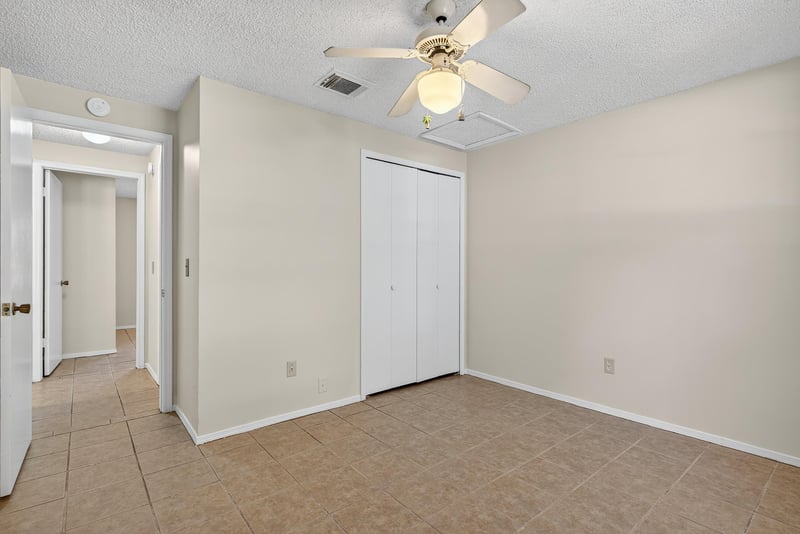 Photo 33 of 2705 Pinewood Blvd N, Middleburg, FL 32068, photographed by Megapixeler