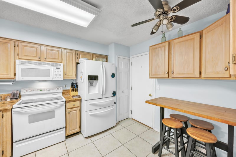 Photo 8 of 1522 Sand Dollar Cir, Neptune Beach, FL 32266, photographed by Megapixeler