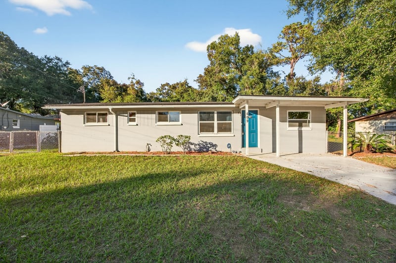 Photo 3 of 409 Parkwood Dr, Orange Park, FL 32073, photographed by Megapixeler