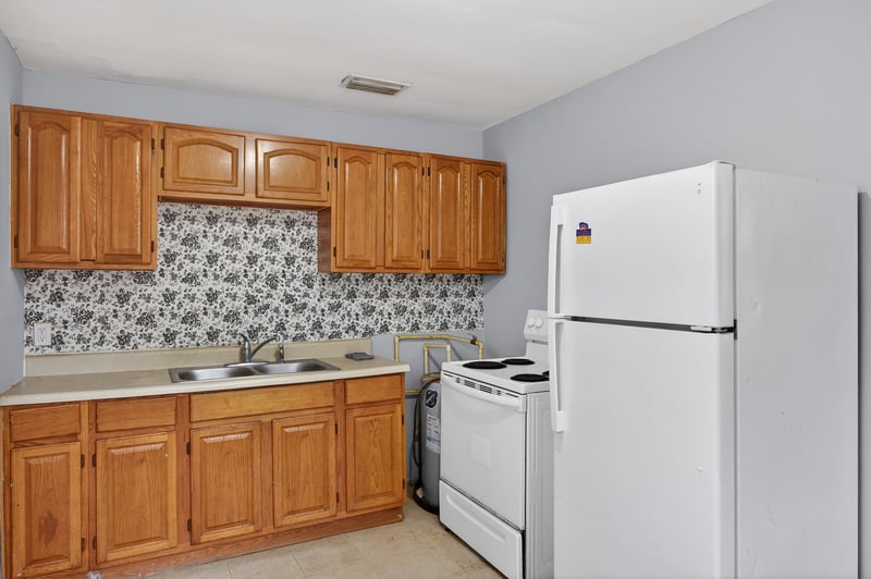 Photo 13 of 3811 Chase Ave, Jacksonville, FL 32209, photographed by Megapixeler