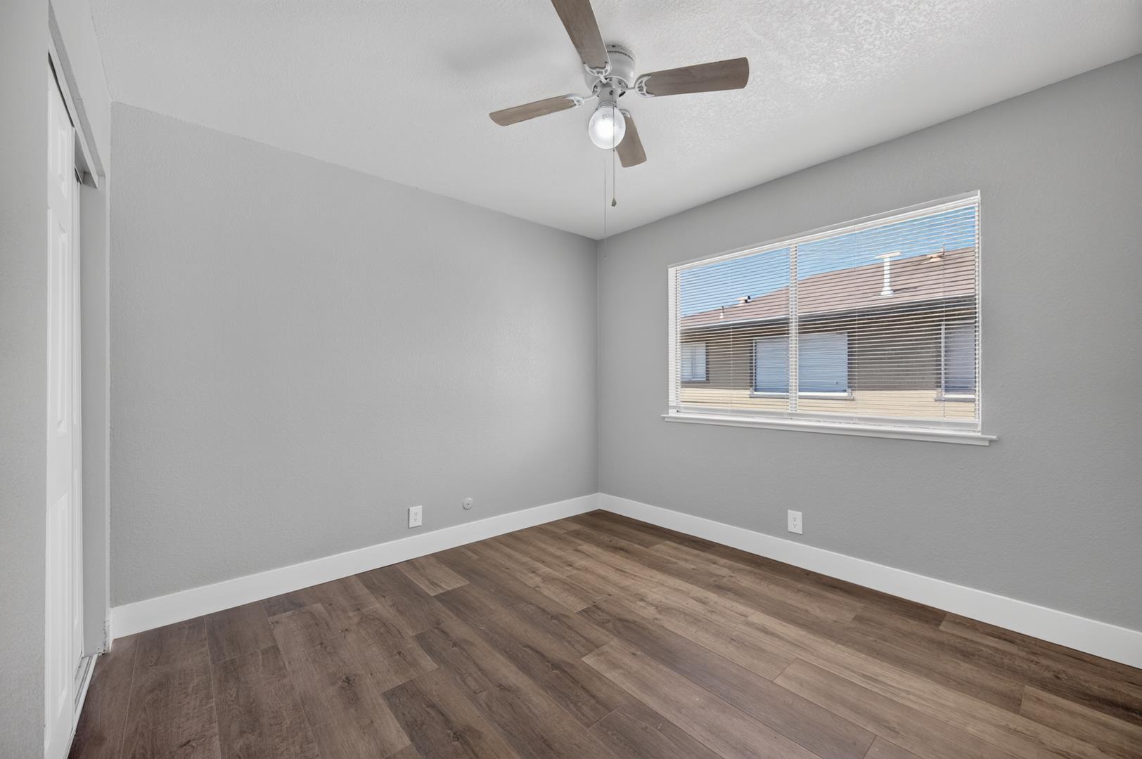 4917 N Holt Ave, photo 30