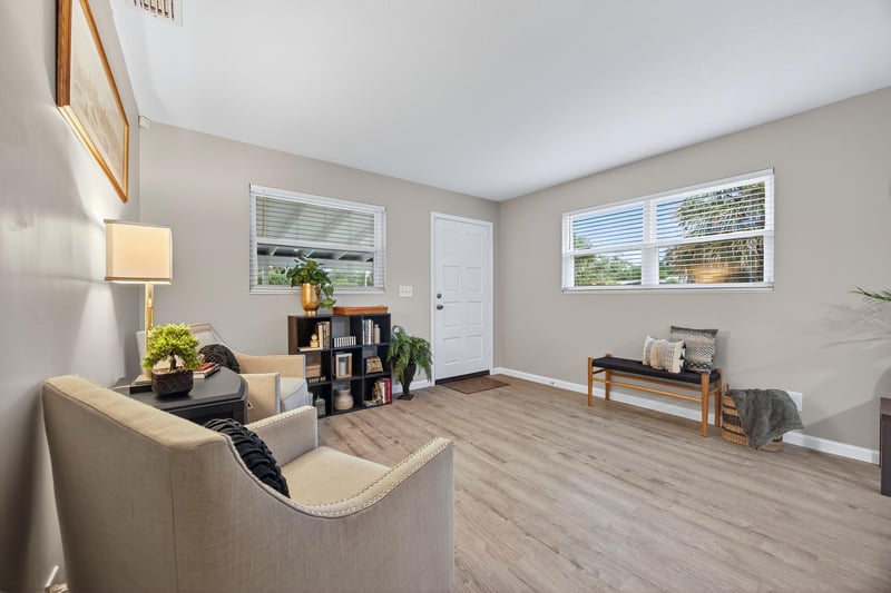 Photo 5 of 10721 Indies Dr N, Jacksonville, FL 32246, photographed by Megapixeler