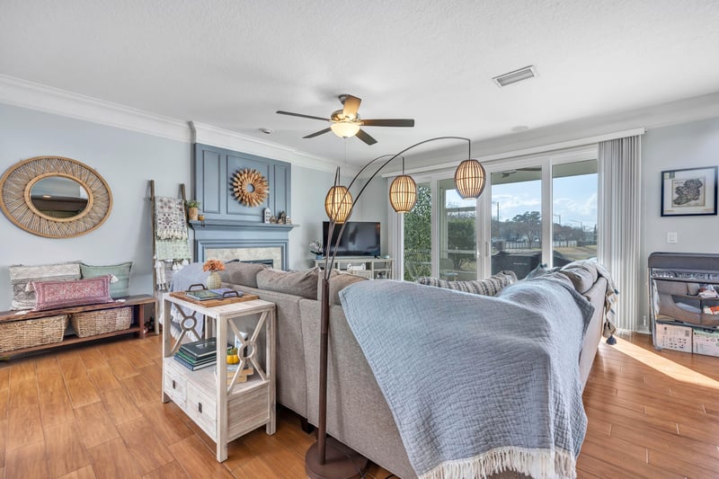 Photo 10 of 3954 Lionheart Dr, Jacksonville, FL 32216, photographed by Megapixeler
