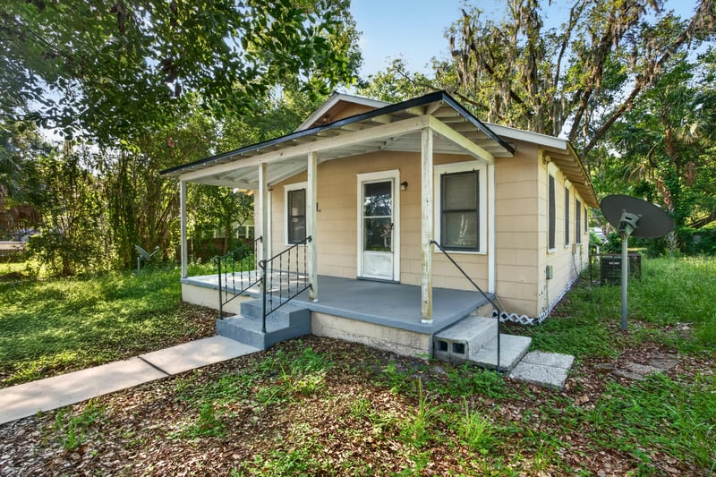 Front exterior with steps and covered porch at 2372 2nd Ave, Jacksonville, FL 32208