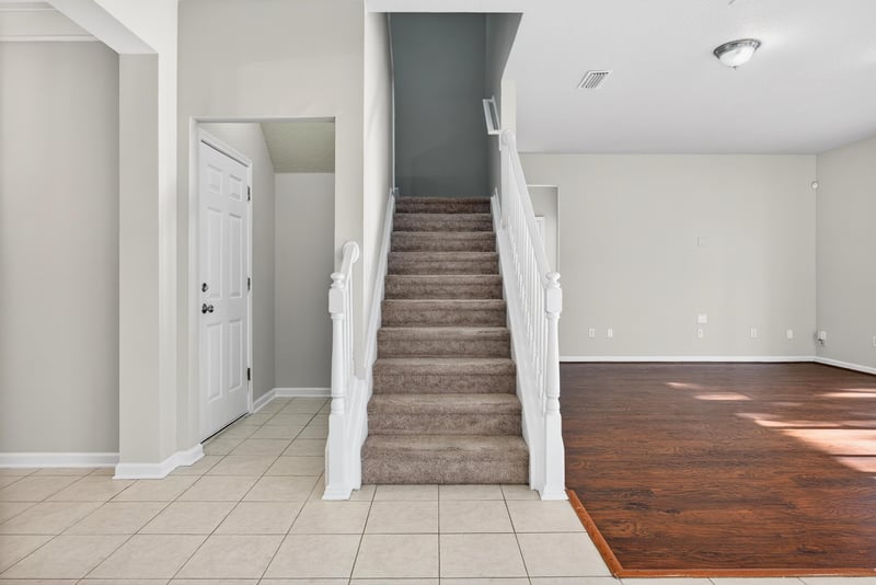 Photo 11 of 3902 Highgate Ct, Jacksonville, FL 32216, photographed by Megapixeler